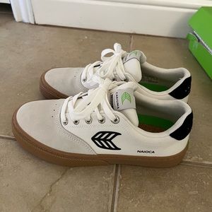 Cariuma Naioca Pro shoes